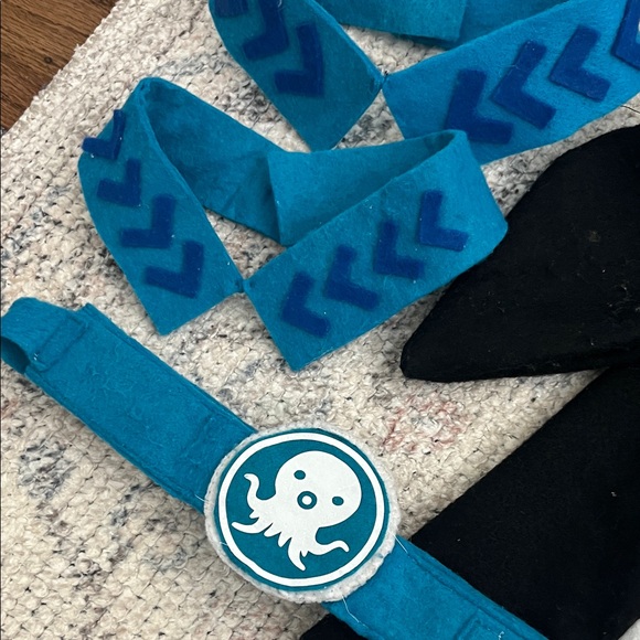 Octonauts Homemade Family Penguin and Polar Bear Costume - Picture 7 of 16